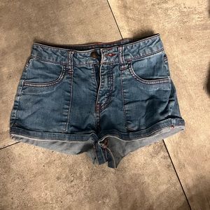 DARK WASH RED STITCH SIZE 24 SHORT JEAN SHORTS #summer #jeanshorts